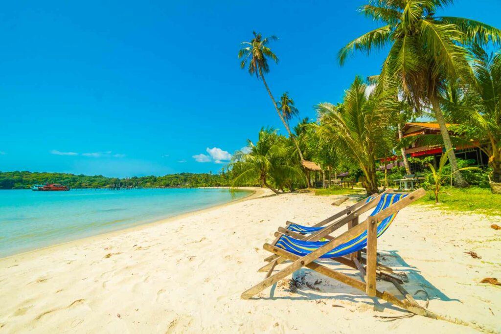 7 Days Amboseli – Tsavo – Mombasa Beach Holiday